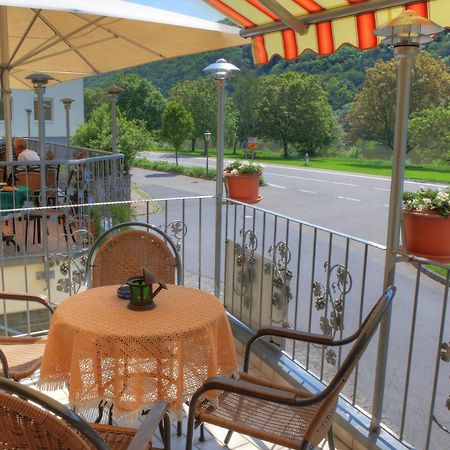 Hotel Moselterrasse Ediger-Eller Εξωτερικό φωτογραφία