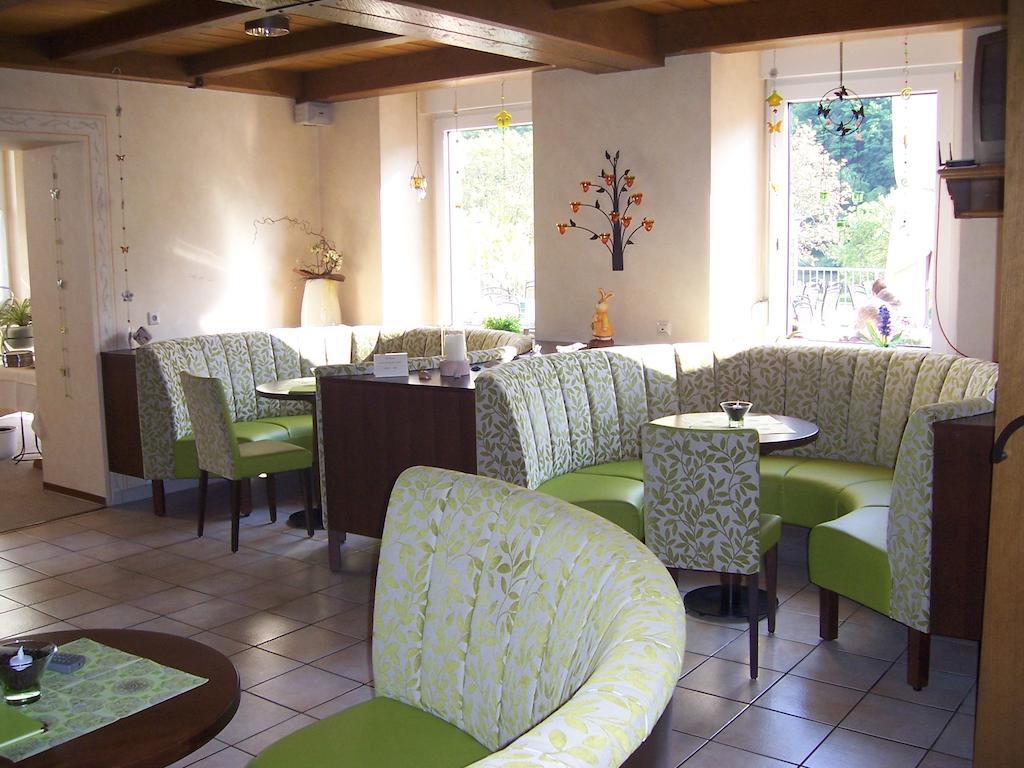 Hotel Moselterrasse Ediger-Eller Εξωτερικό φωτογραφία