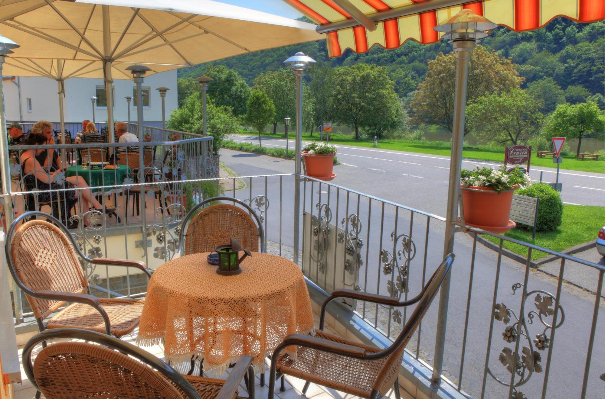 Hotel Moselterrasse Ediger-Eller Εξωτερικό φωτογραφία