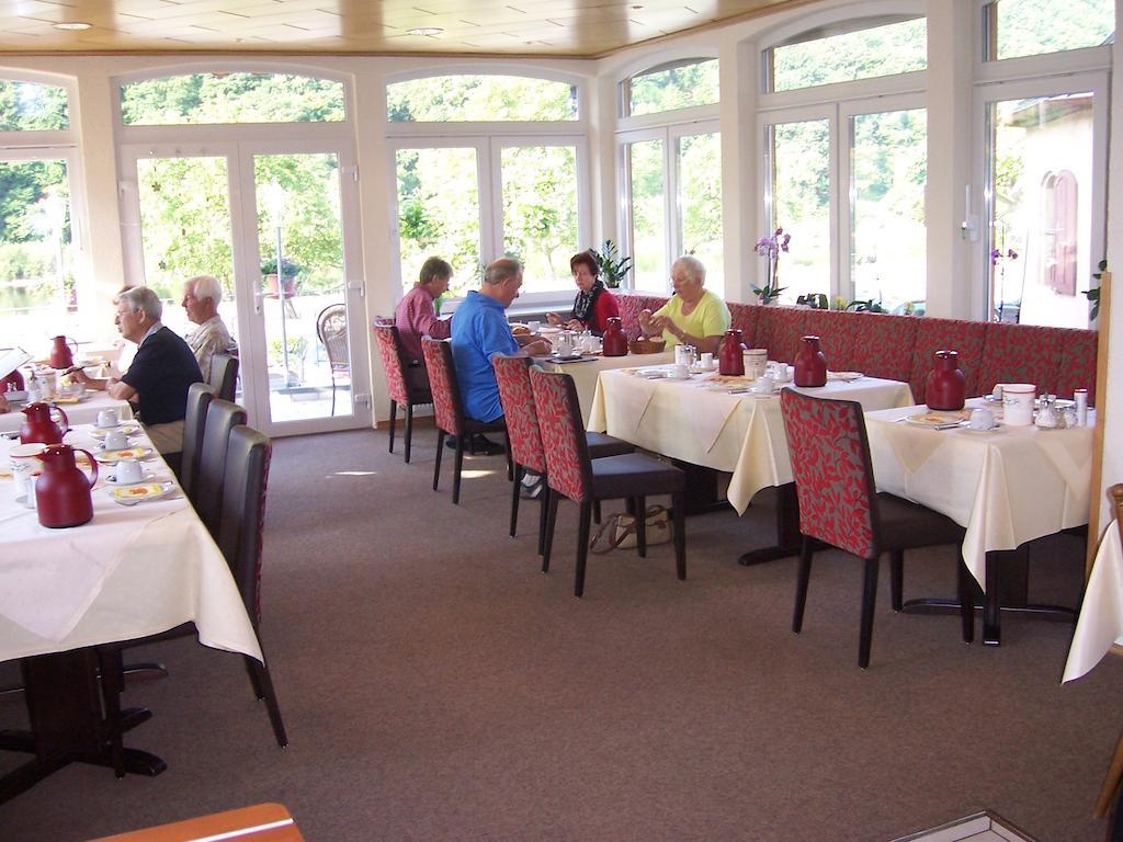 Hotel Moselterrasse Ediger-Eller Εξωτερικό φωτογραφία